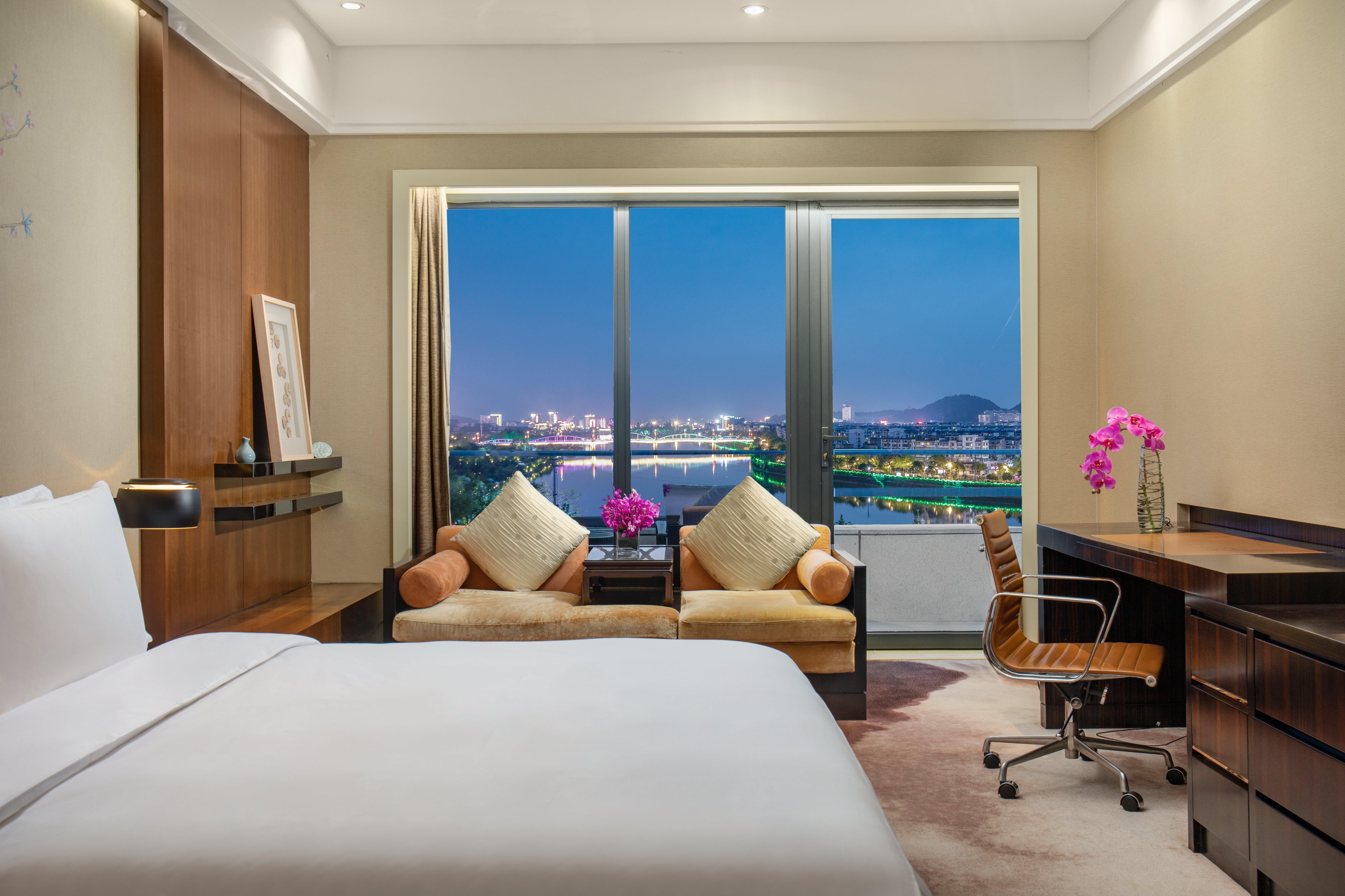 Crowne Plaza Huangshan Yucheng By Ihg Exterior photo