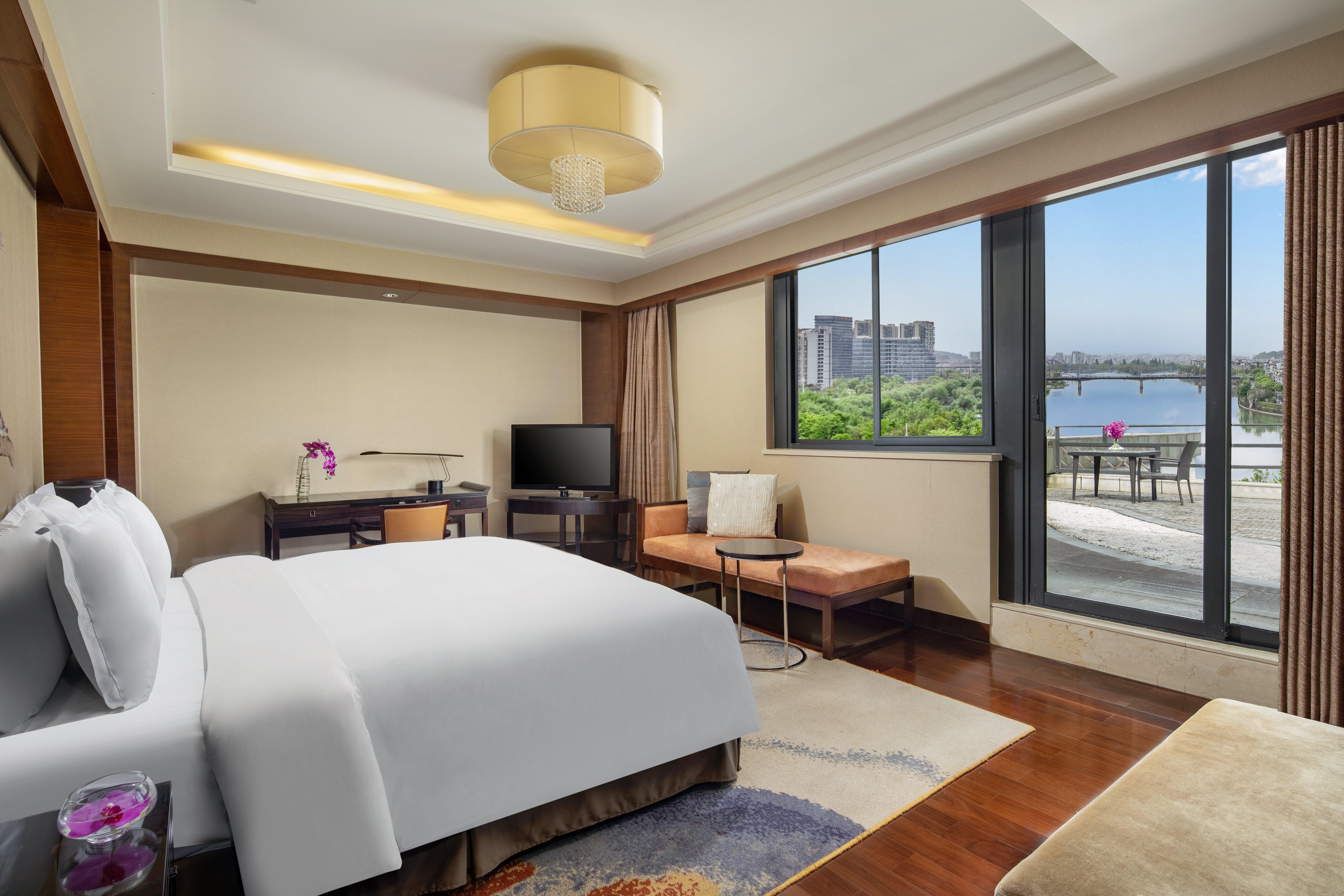 Crowne Plaza Huangshan Yucheng By Ihg Exterior photo